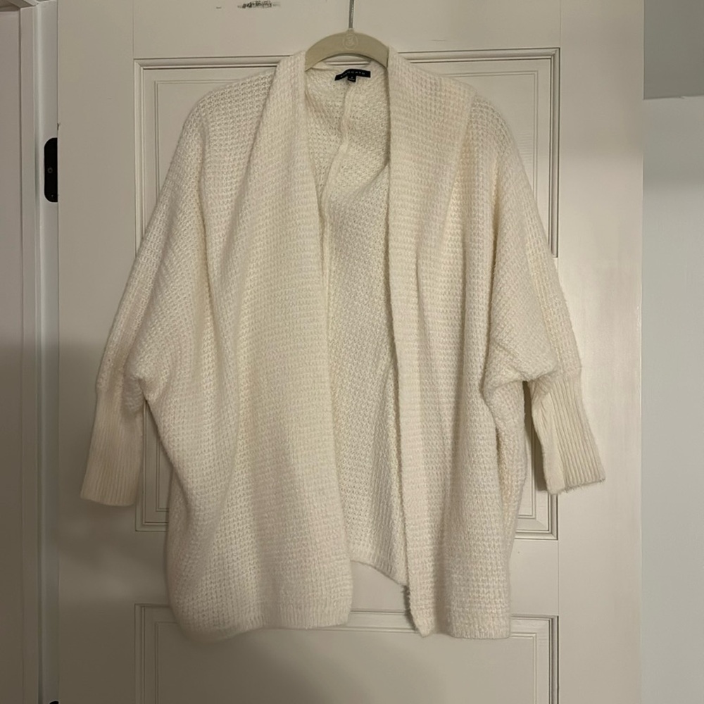 Stacatto Women’s Cream Sweater, Small